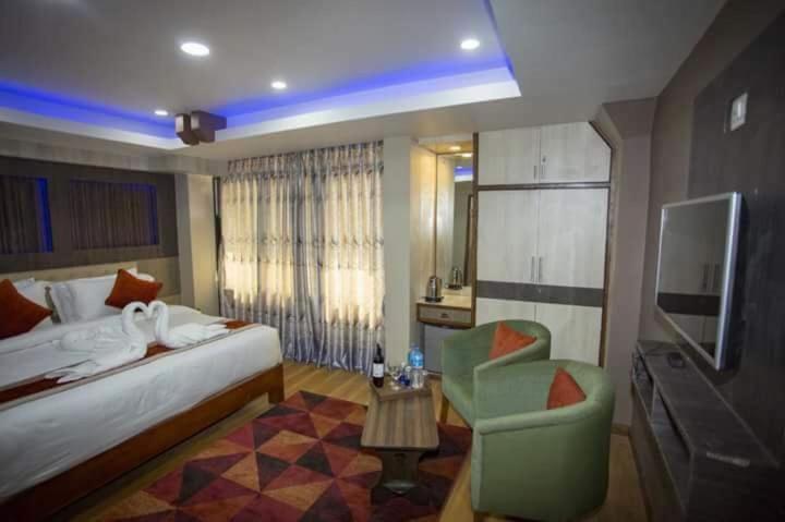 Hotel Marinha Catmandu Exterior foto